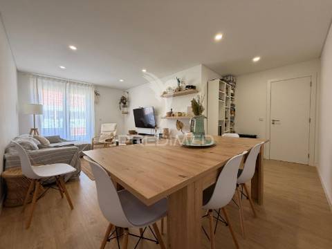 Apartamento t2 renovado no centro de palmela