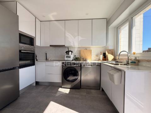 Apartamento t2 renovado no centro de palmela