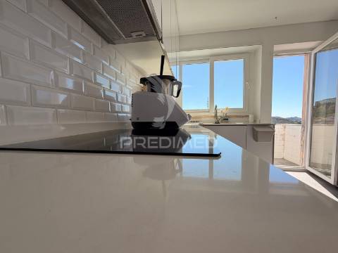 Apartamento t2 renovado no centro de palmela