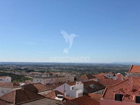 Apartamento t2 renovado no centro de palmela