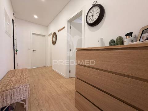 Apartamento t2 renovado no centro de palmela