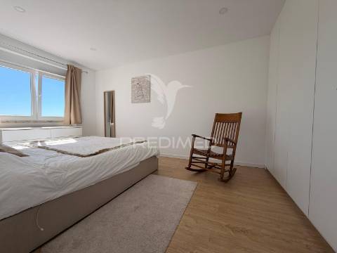 Apartamento t2 renovado no centro de palmela