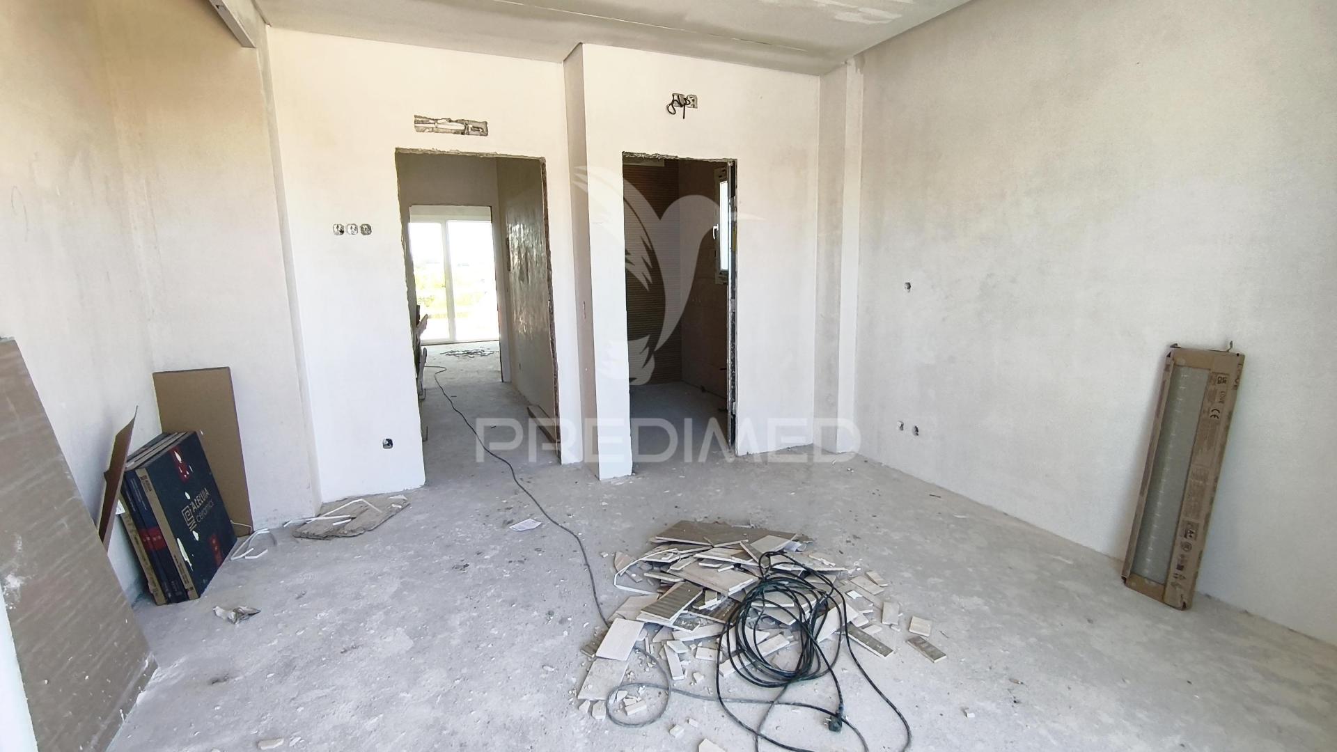 2 suítes, cozinha equipada, ar cond. completo, open space: 35m2
