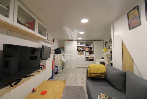 Moradia t3 com espaço exterior na areosa, porto