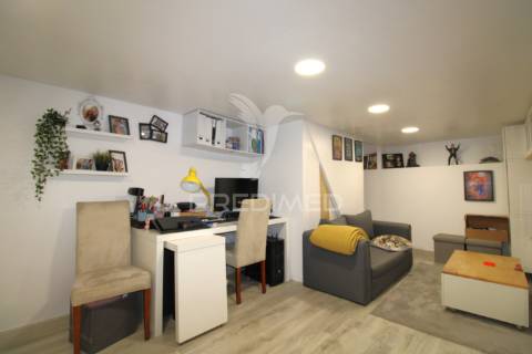 Moradia t3 com espaço exterior na areosa, porto
