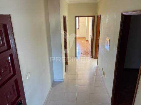Apartamento t2+1 macedo de cavaleiros