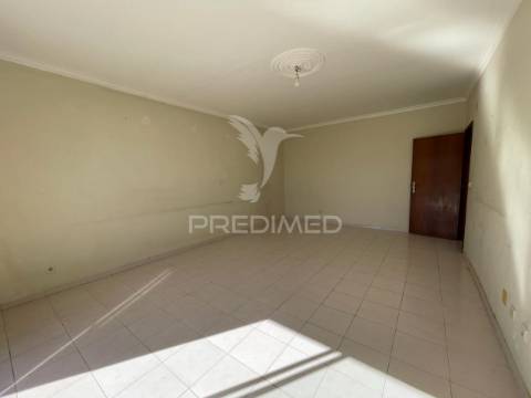 Apartamento t2+1 macedo de cavaleiros