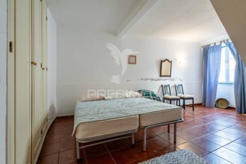 Moradia independente t2, no coração do centro histórico de évora