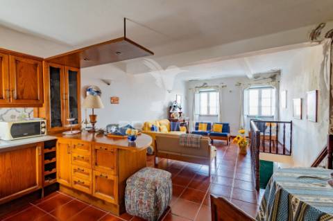 Moradia independente t2, no coração do centro histórico de évora