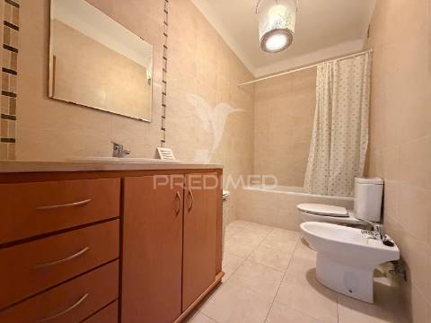 Arrenda-se moradia t2 com garagem no centro de palmela