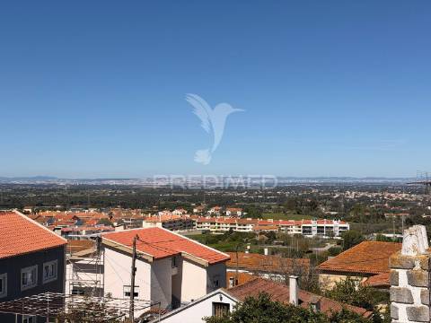 Moradia isolada t3 no vale dos barris em palmela