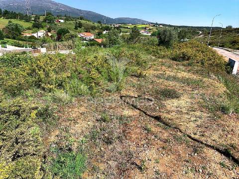 Terreno urbano em abrigada (alenquer)