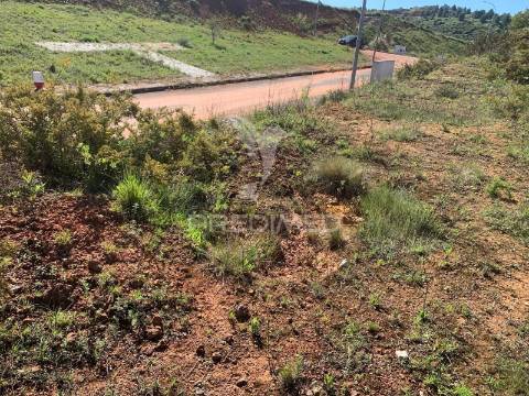 Terreno urbano em abrigada (alenquer)