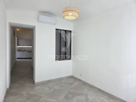 Casa de pescador renovada com açoteia e mirante – olhão