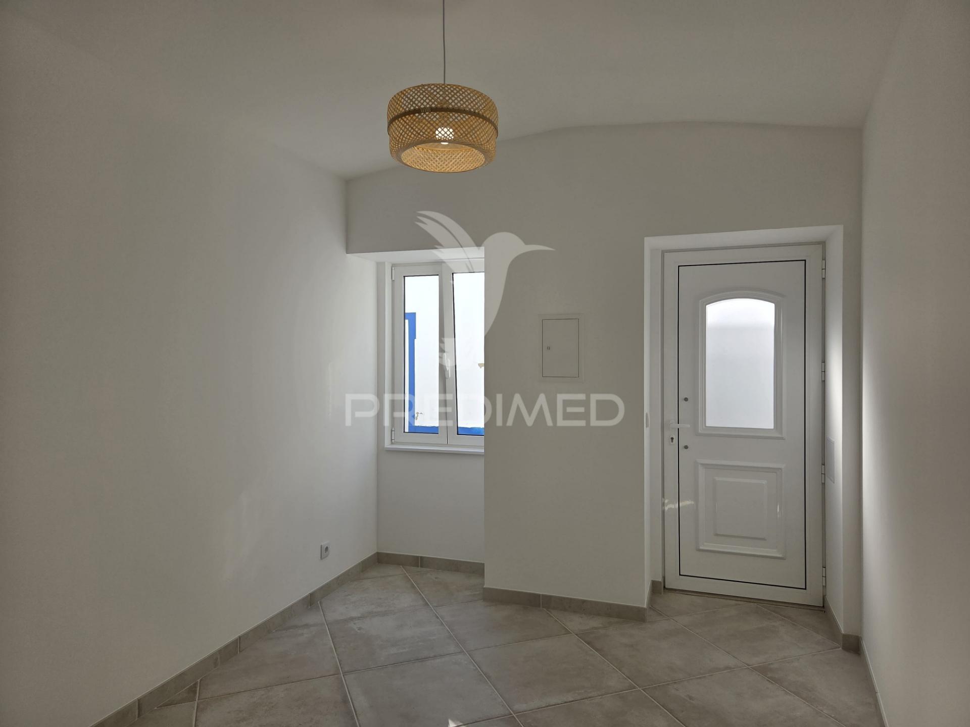 Casa de pescador renovada com açoteia e mirante – olhão