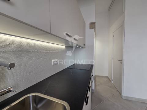 Casa de pescador renovada com açoteia e mirante – olhão