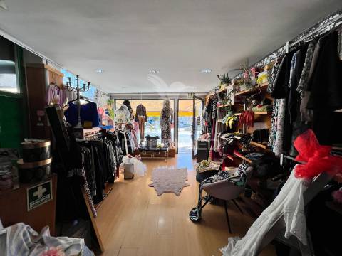 Trespasse loja comercial em macedo de cavaleiros