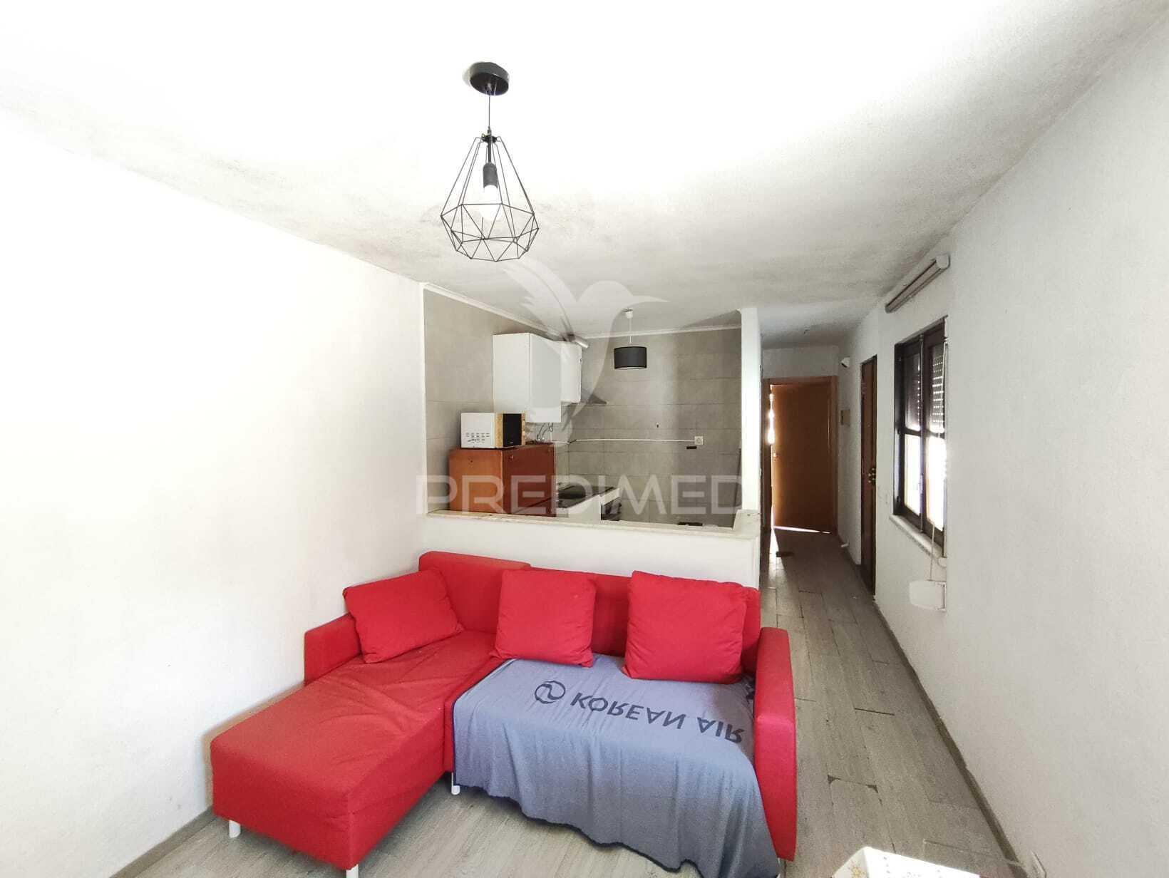 Apartamento t1 na fonte da prata.