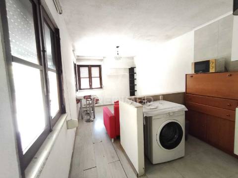 Apartamento t1 na fonte da prata.