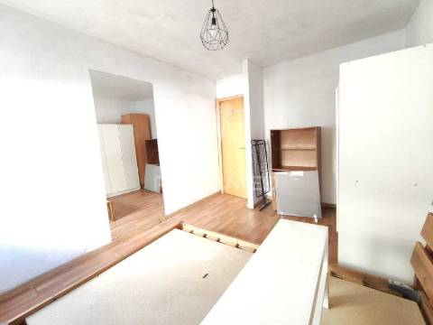 Apartamento t1 na fonte da prata.