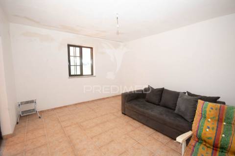 Quinta única com mais de 18 hectares junto a marialva e ao douro