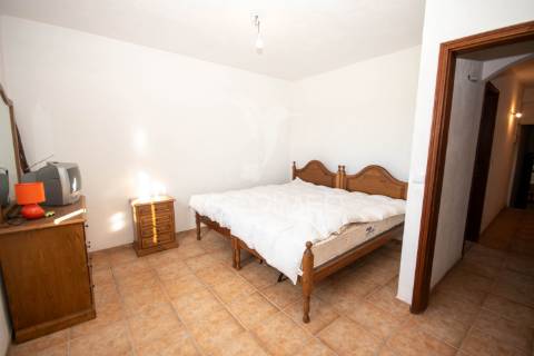 Quinta única com mais de 18 hectares junto a marialva e ao douro