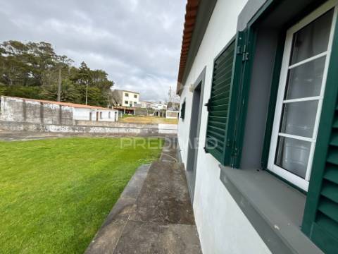 Moradia t3 à venda em santa luzia – angra do heroísmo