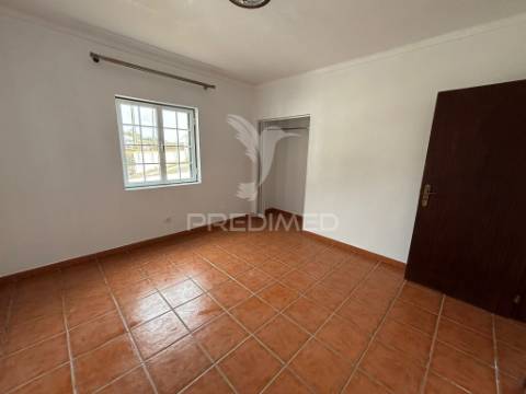 Moradia t3 à venda em santa luzia – angra do heroísmo