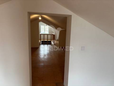 Moradia t3 à venda em santa luzia – angra do heroísmo