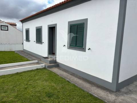 Moradia t3 à venda em santa luzia – angra do heroísmo