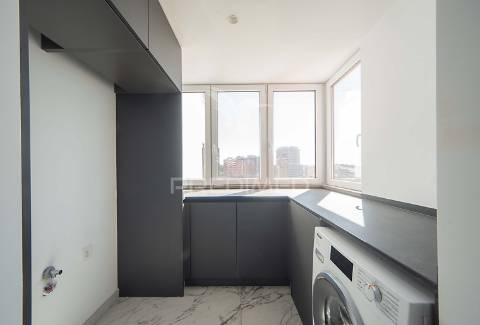 Luxuoso apartamento t4 em lisboa com vista panorâmica em condomínio fechado