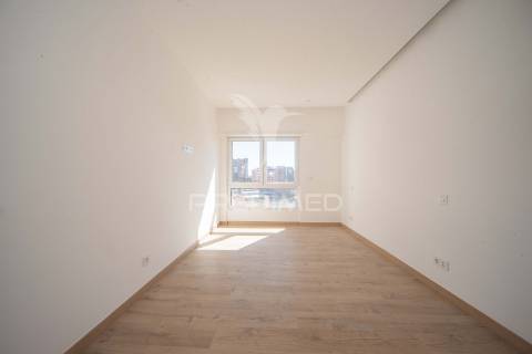 Luxuoso apartamento t4 em lisboa com vista panorâmica em condomínio fechado