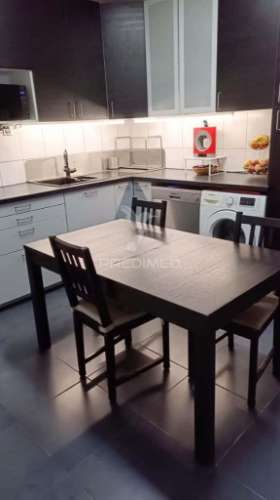 Moradia t5 bi-familiar