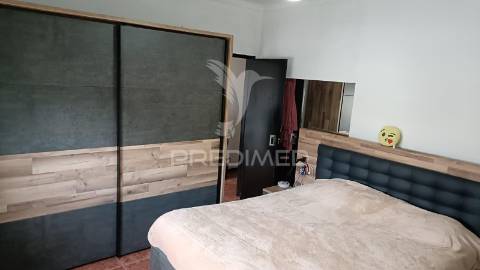 Moradia t5 bi-familiar