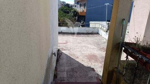 Moradia t5 bi-familiar