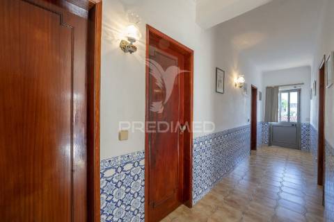 Moradia bifamiliar