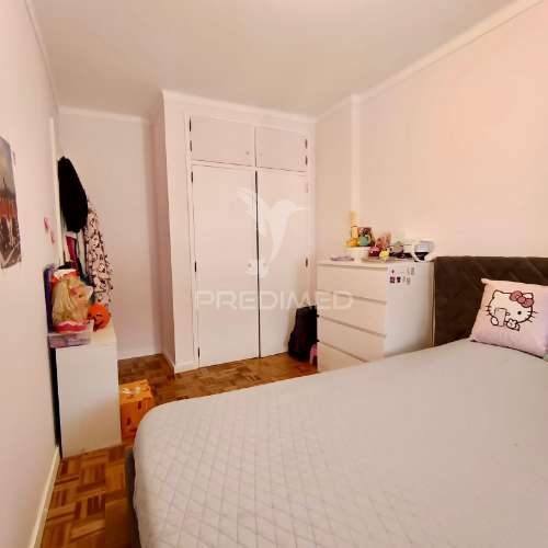 Apartamento t3 semi remodelado setúbal