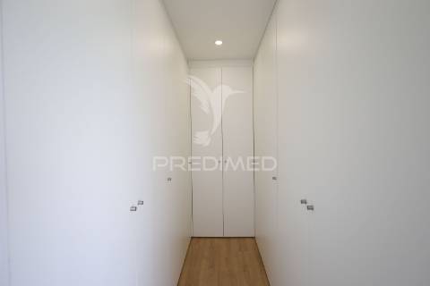 Moradia t4, em condomínio privado