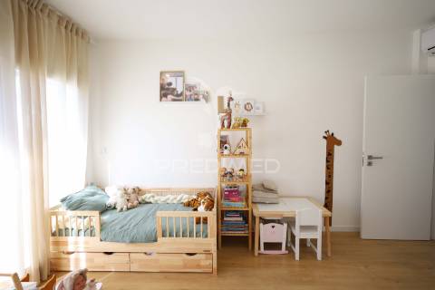 Moradia t4, em condomínio privado