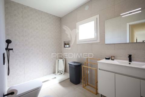 Moradia t4, em condomínio privado