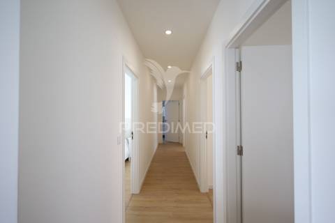 Moradia t4, em condomínio privado