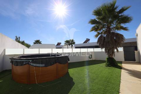 Moradia t4, em condomínio privado