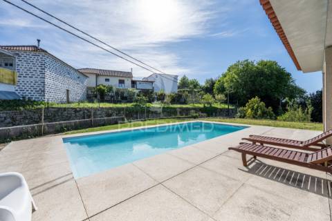 Excelente moradia com piscina – trandeiras, braga