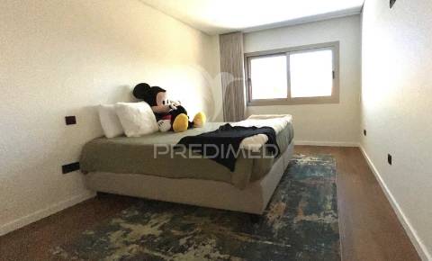 Entre o mar e o conforto – moradia t4 de luxo com piscina em esmoriz