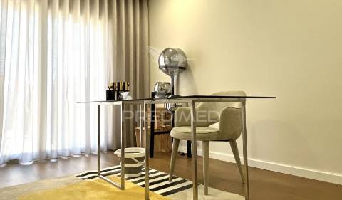 Entre o mar e o conforto – moradia t4 de luxo com piscina em esmoriz