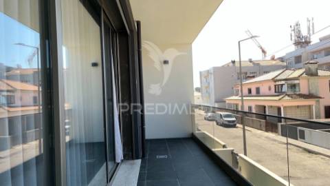 Entre o mar e o conforto – moradia t4 de luxo com piscina em esmoriz