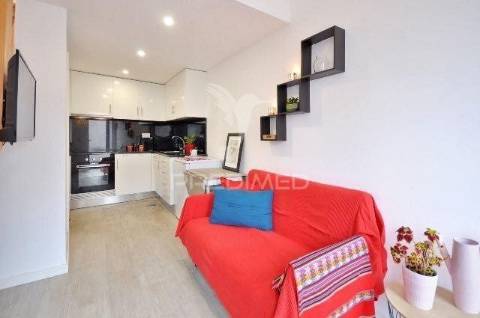 Arrenda-se moradia t0 em campanhã