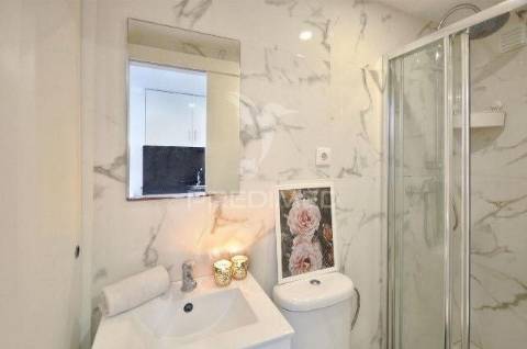 Arrenda-se moradia t0 em campanhã