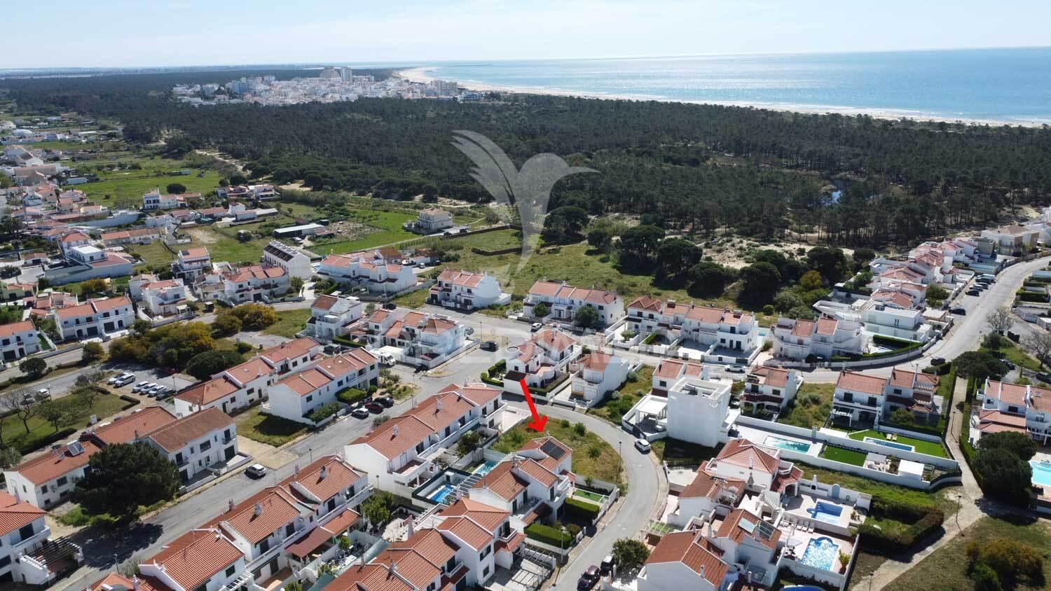 Moradia t4 com piscina em casas da audiência, monte gordo