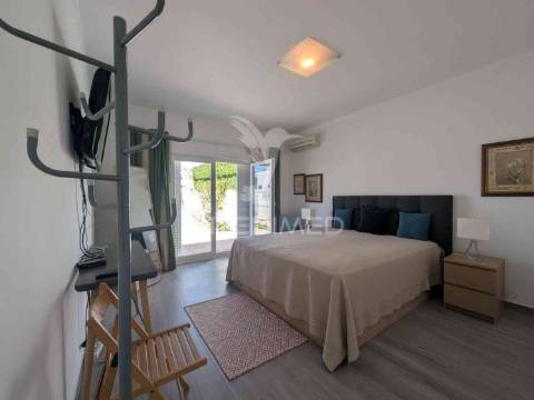 Moradia t4 com piscina em casas da audiência, monte gordo